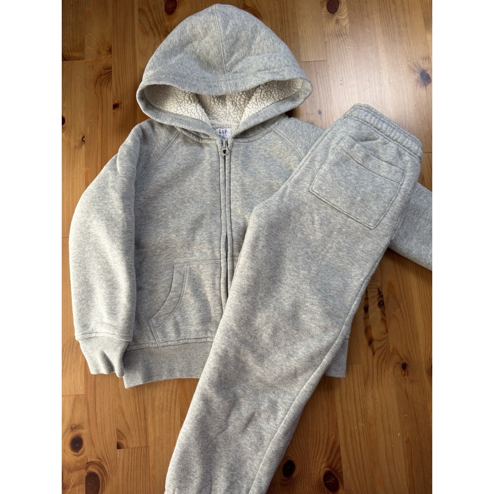 GAP Kids Soft Sherpa Lined Joggers & Full Zip Hoodie Set‎ Size 4/5